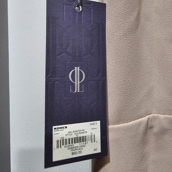 JLo nude romper - Picture 4 of 5